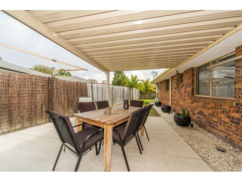1/23 Coventry Court, Labrador QLD 4215