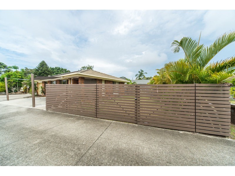 1/23 Coventry Court, Labrador QLD 4215