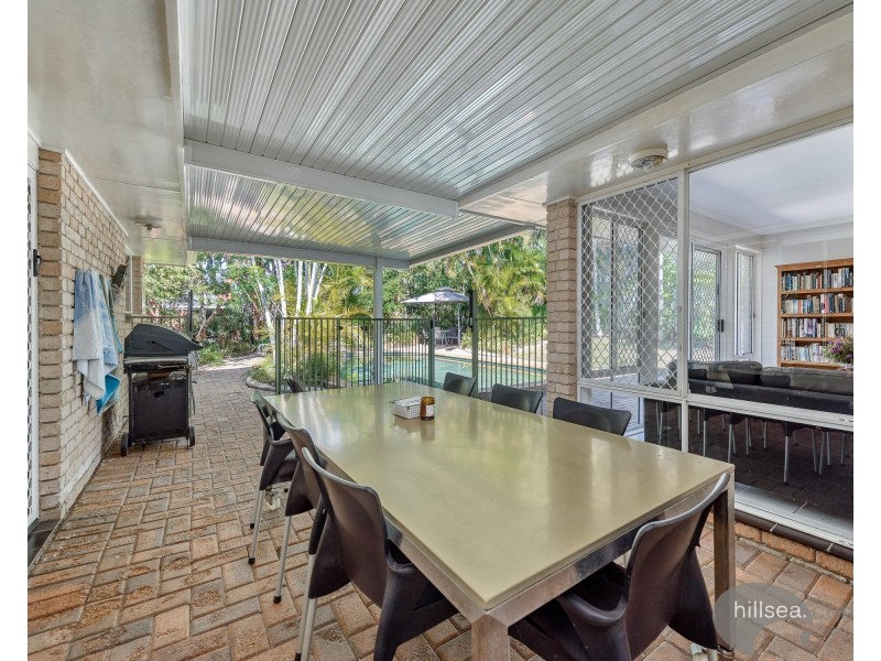 15 Chiffley Place, Arundel QLD 4214