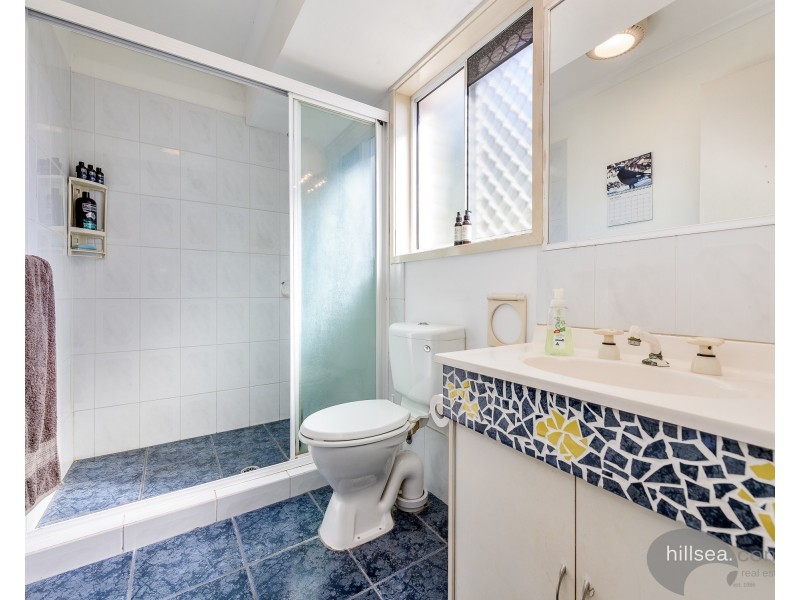 15 Chiffley Place, Arundel QLD 4214
