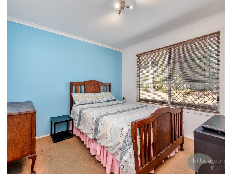 15 Chiffley Place, Arundel QLD 4214