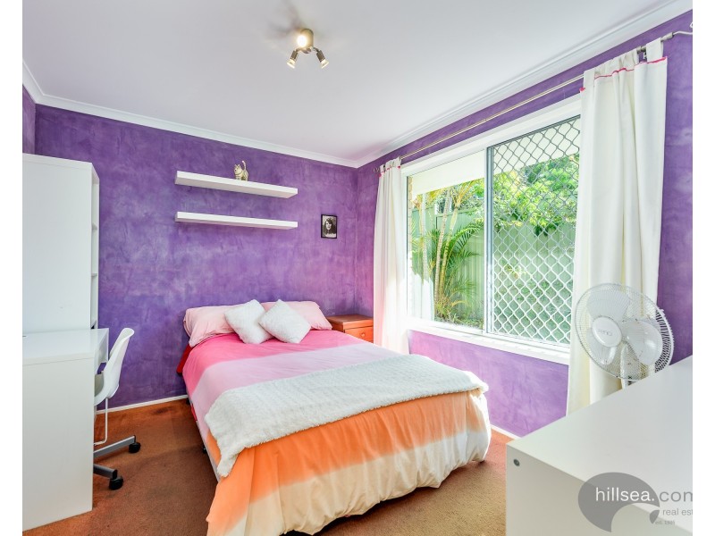 15 Chiffley Place, Arundel QLD 4214