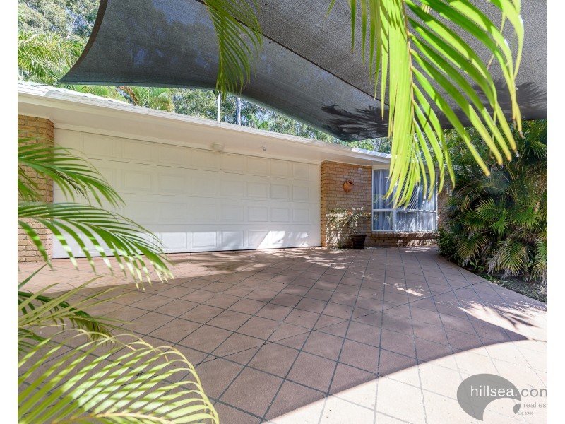15 Chiffley Place, Arundel QLD 4214