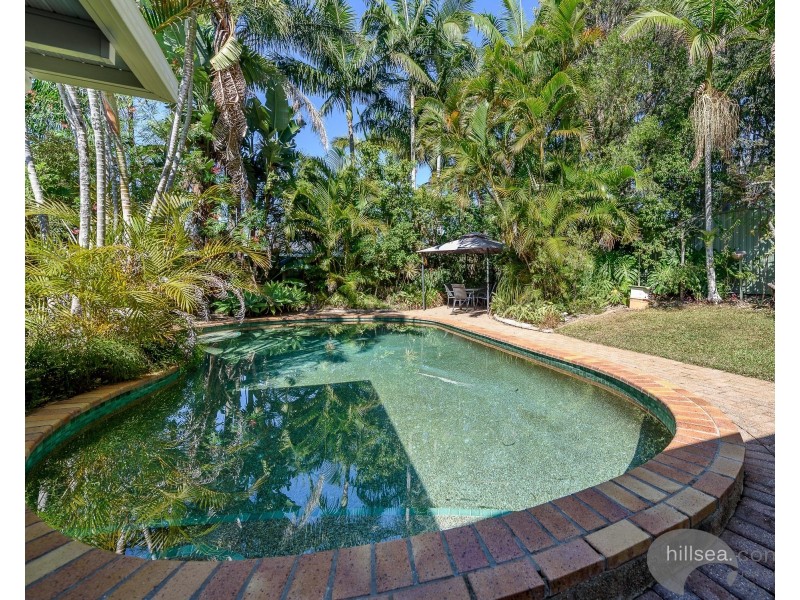 15 Chiffley Place, Arundel QLD 4214