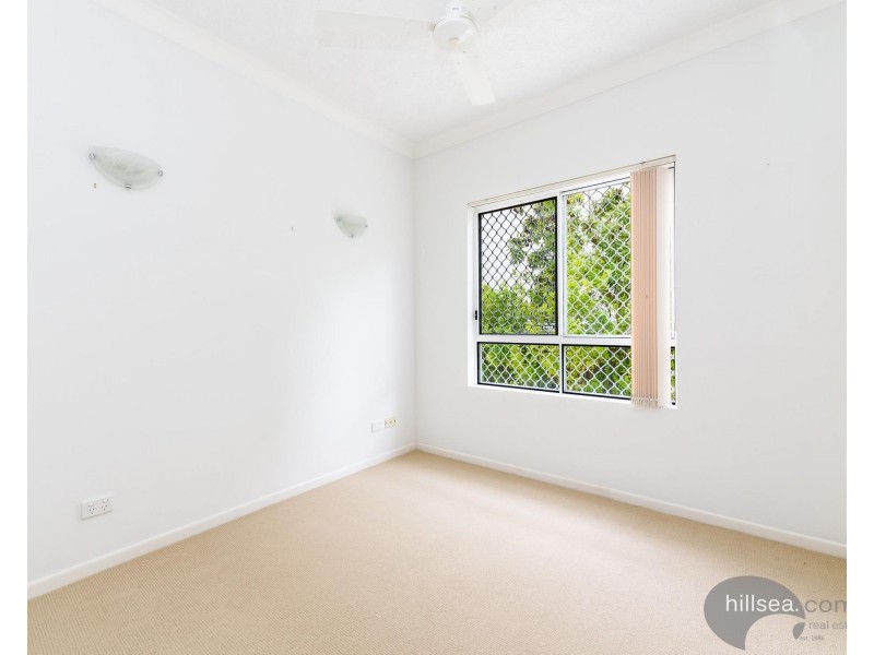 2/97 Muir Street, Labrador QLD 4215