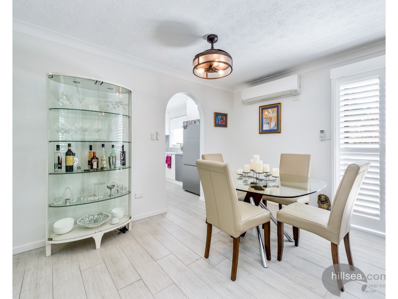 2/168 Frank Street, Labrador QLD 4215