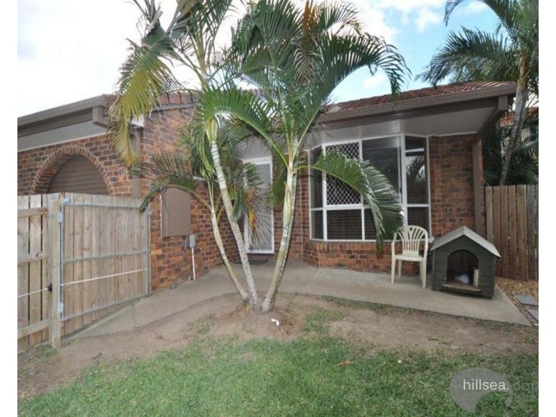 2/4 Hill Court, Labrador QLD 4215