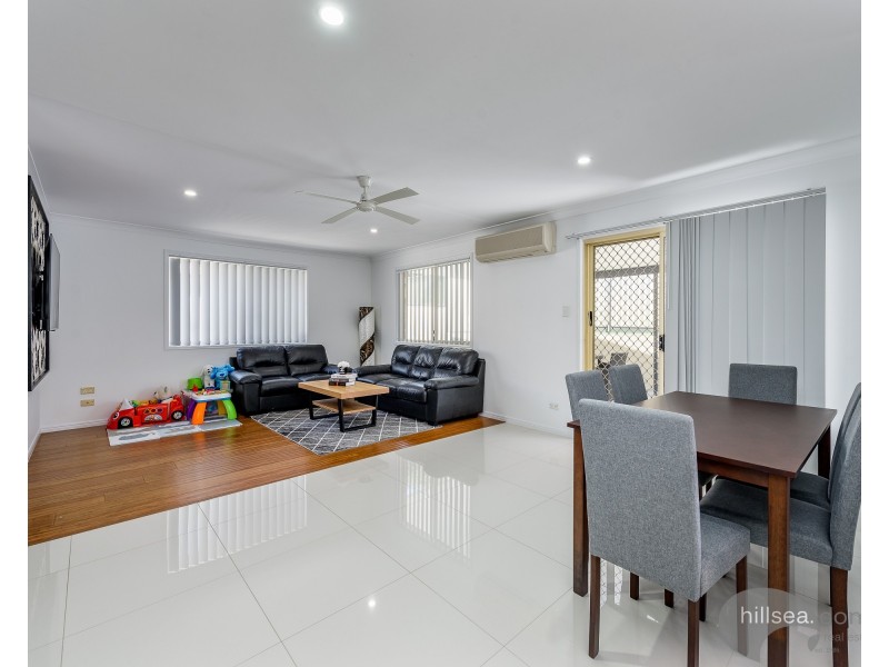 180 Greenacre Drive, Arundel QLD 4214