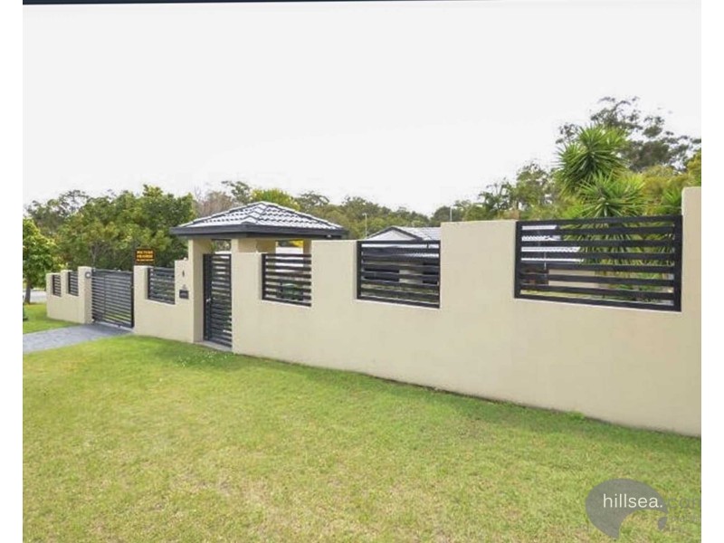 4 Peter Thomson Drive, Parkwood QLD 4214