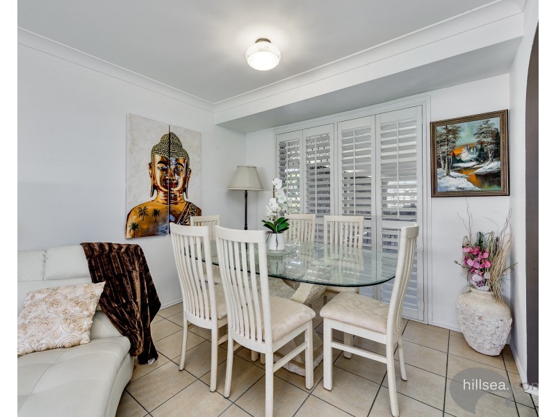 7 Footscray Court, Arundel QLD 4214