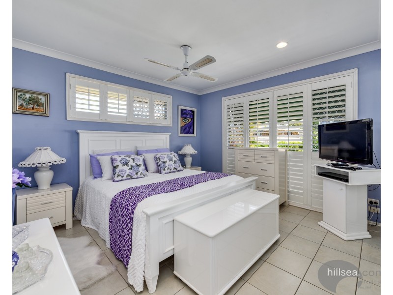 7 Footscray Court, Arundel QLD 4214