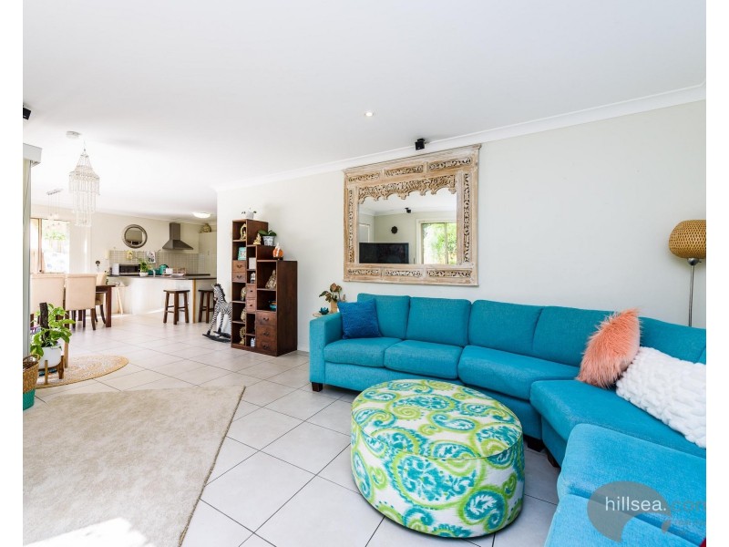 2/27 Harley Street, Labrador QLD 4215