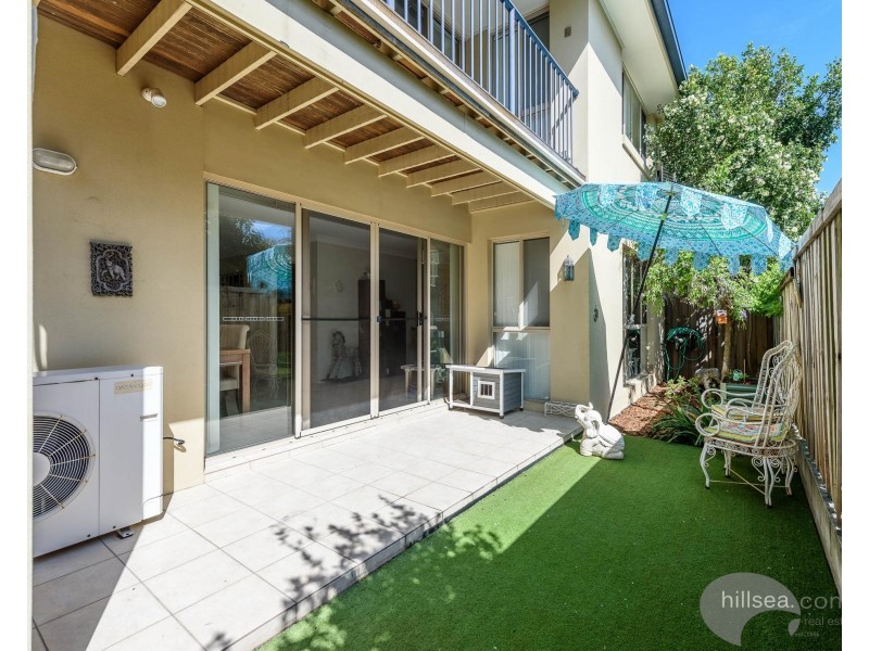 2/27 Harley Street, Labrador QLD 4215