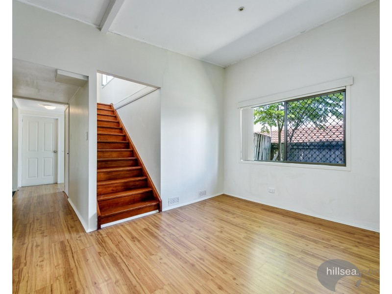 6 Melrose Place, Southport QLD 4215