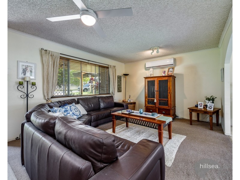 11 Mitchell Avenue, Molendinar QLD 4214