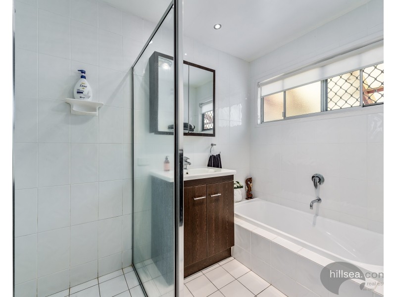 20 Hepworth Street, Arundel QLD 4214