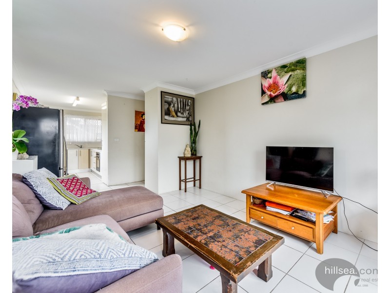 1/18 Sutherland Avenue, Labrador QLD 4215