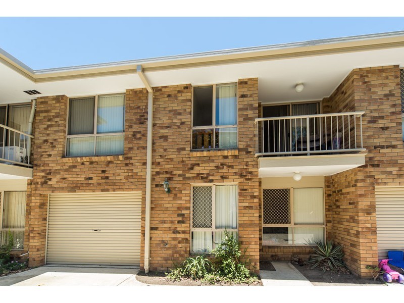 4/152 Frank Street, Labrador QLD 4215