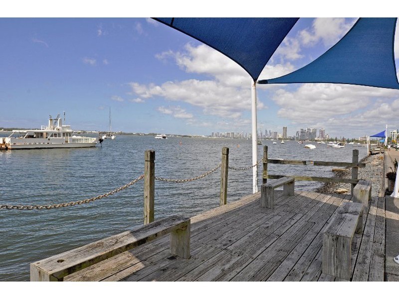 12/21 Huth Street, Labrador QLD 4215