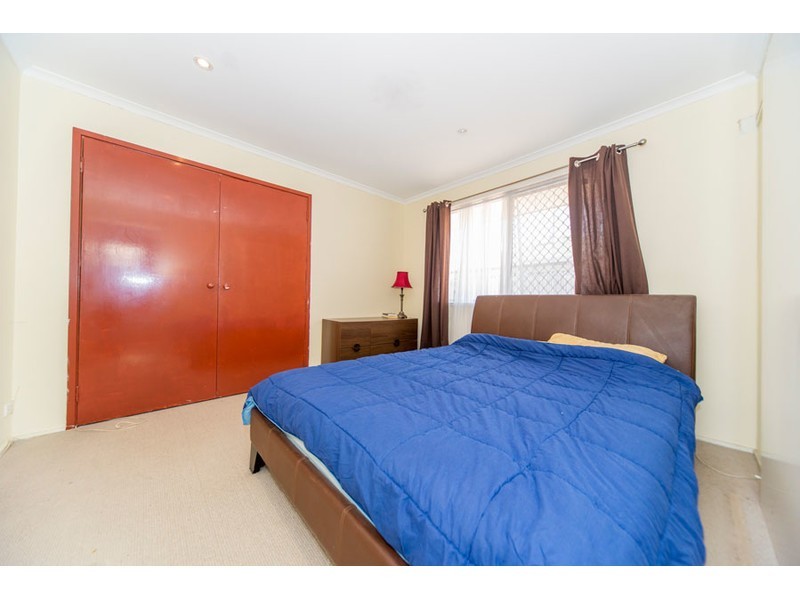 2/2 Burwood Court, Labrador QLD 4215