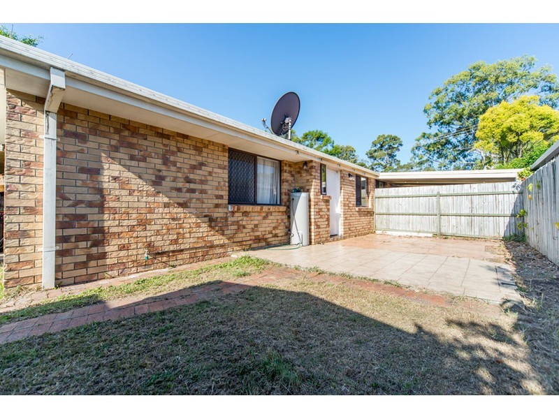 2/2 Burwood Court, Labrador QLD 4215