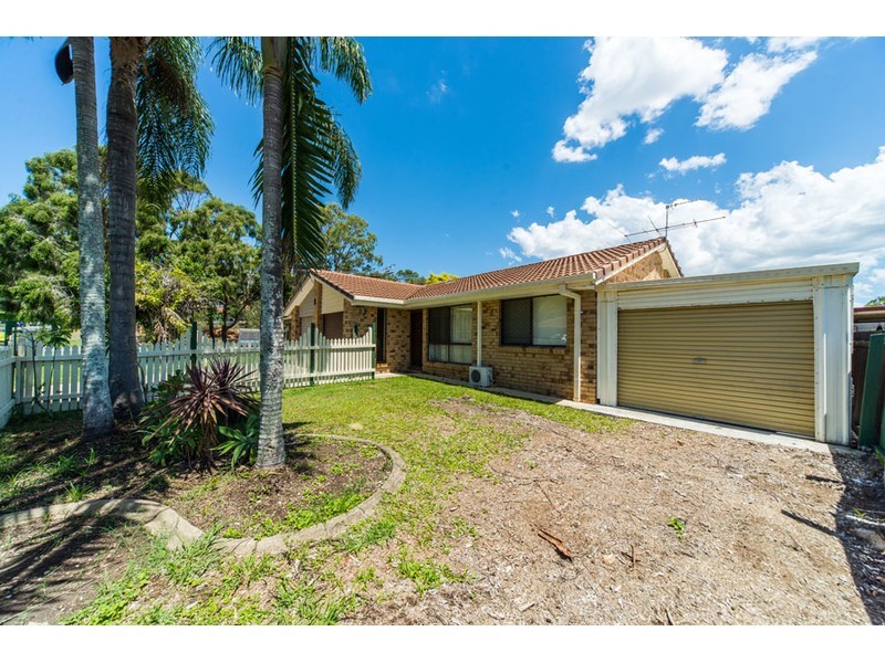 2/2 Burwood Court, Labrador QLD 4215