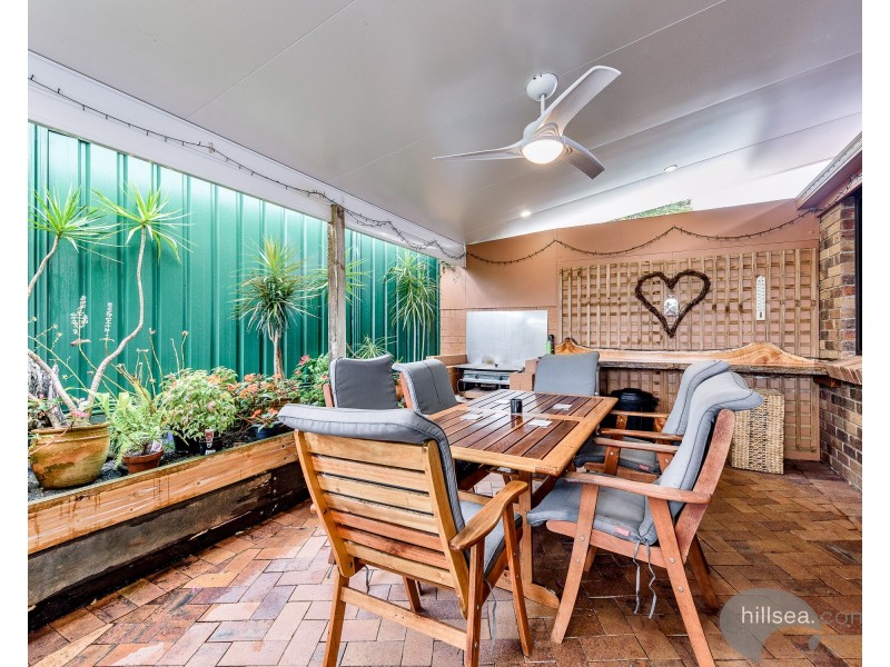 2/13 Senate Street, Labrador QLD 4215