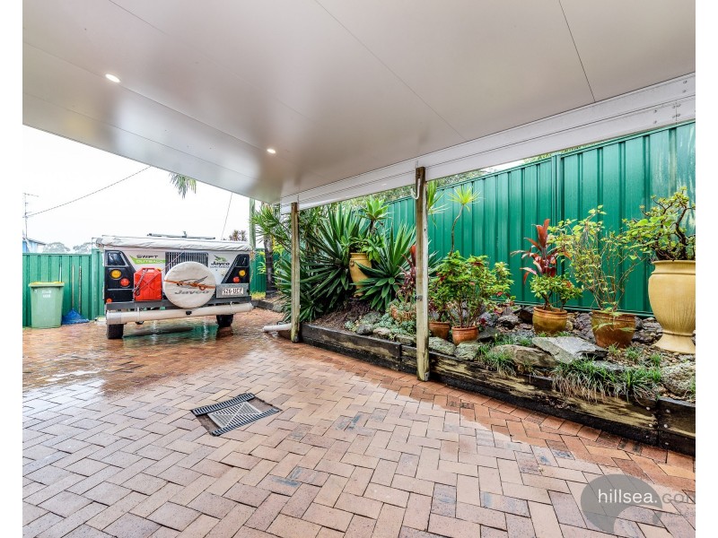 2/13 Senate Street, Labrador QLD 4215