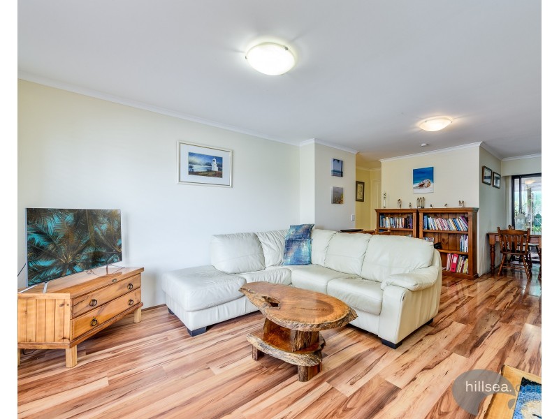 2/13 Senate Street, Labrador QLD 4215