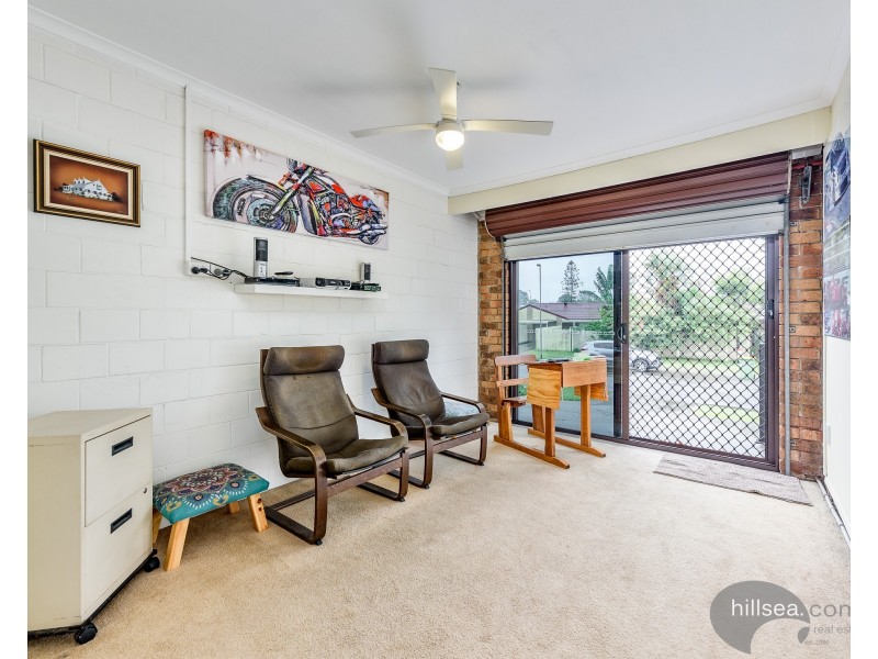 2/13 Senate Street, Labrador QLD 4215