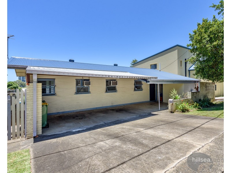 5 Hilltop Street, Labrador QLD 4215