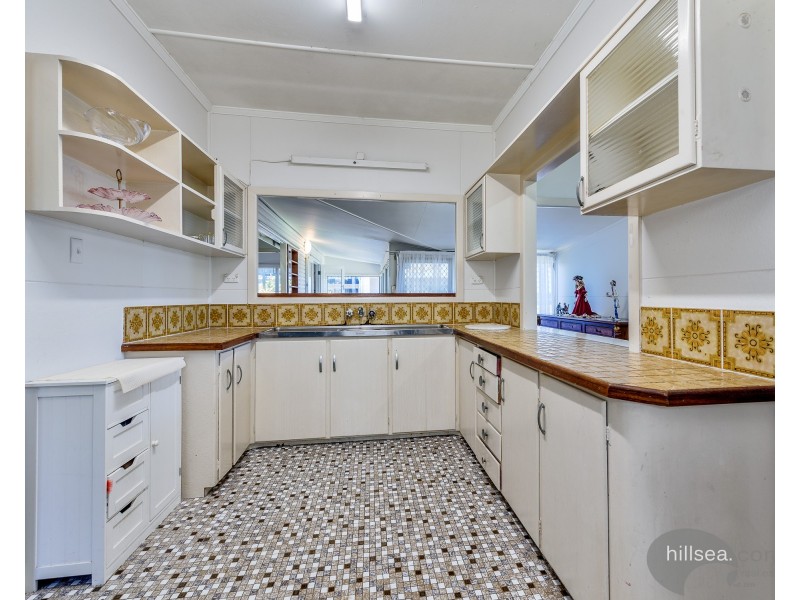 5 Hilltop Street, Labrador QLD 4215