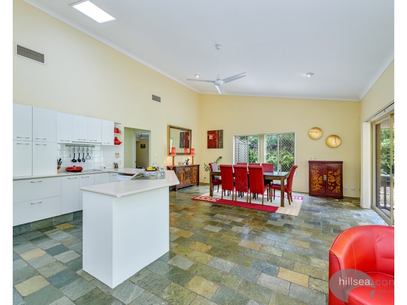 17 Ossie Court, Parkwood QLD 4214