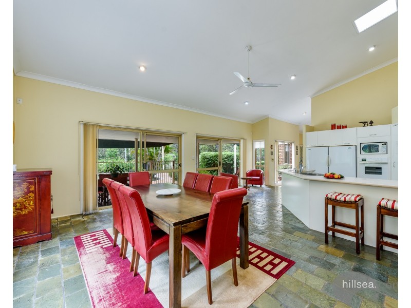 17 Ossie Court, Parkwood QLD 4214