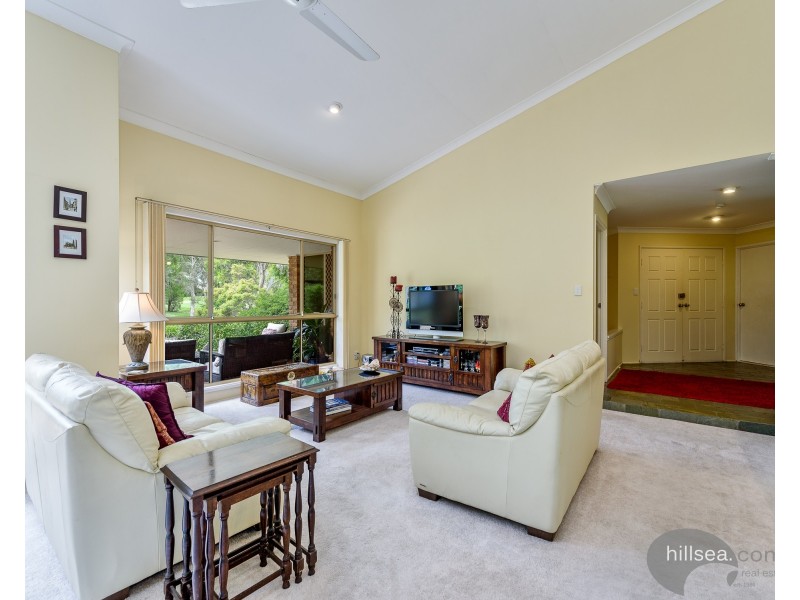 17 Ossie Court, Parkwood QLD 4214