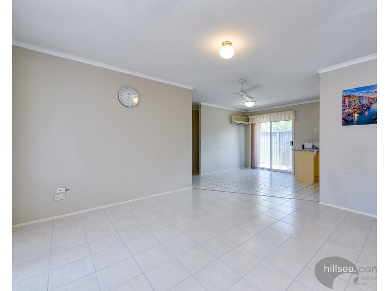 2/97 Olsen Avenue, Labrador QLD 4215