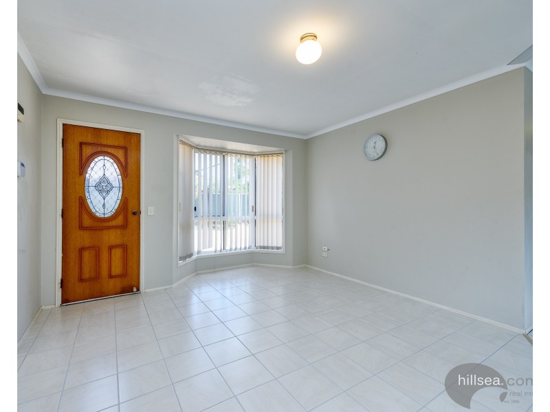 2/97 Olsen Avenue, Labrador QLD 4215