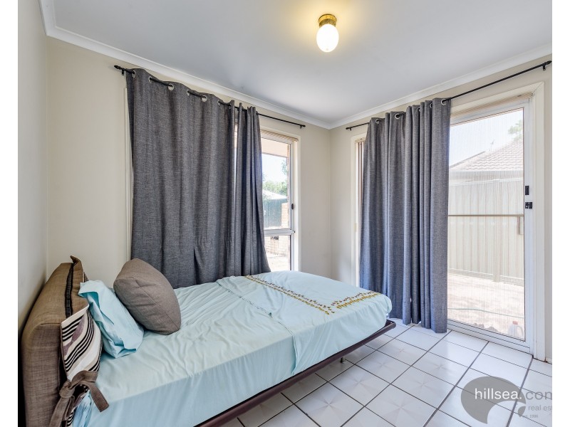 2/97 Olsen Avenue, Labrador QLD 4215