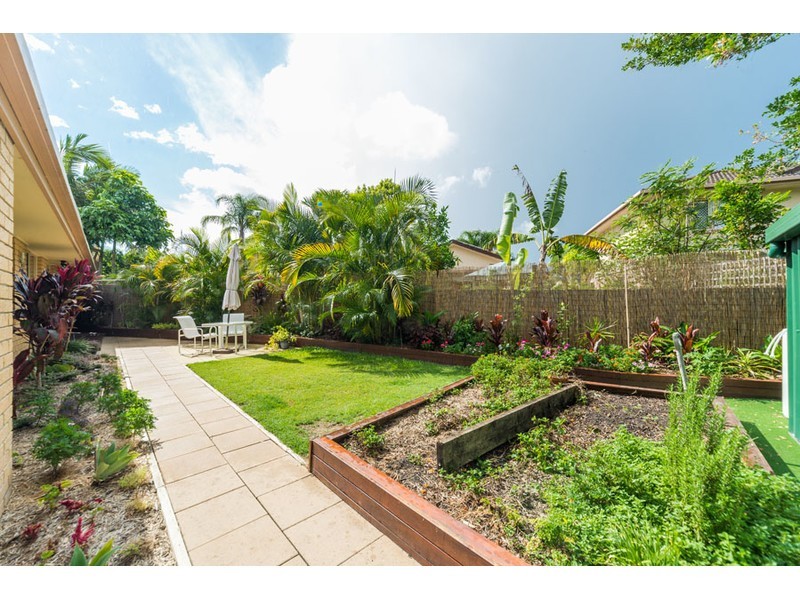 176/31 Usher Avenue, Labrador QLD 4215