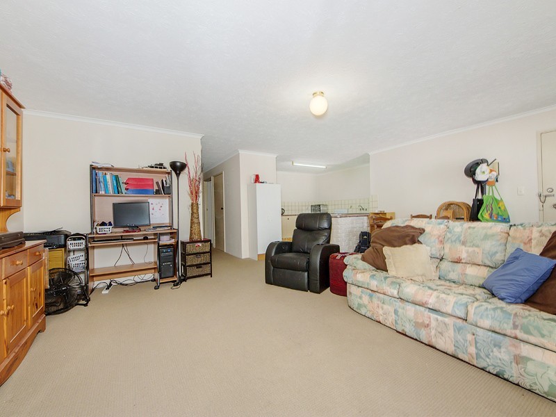 1/14 Brett Avenue, Labrador QLD 4215
