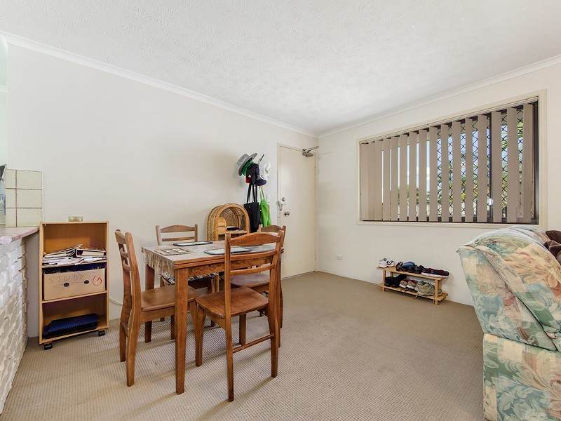 1/14 Brett Avenue, Labrador QLD 4215