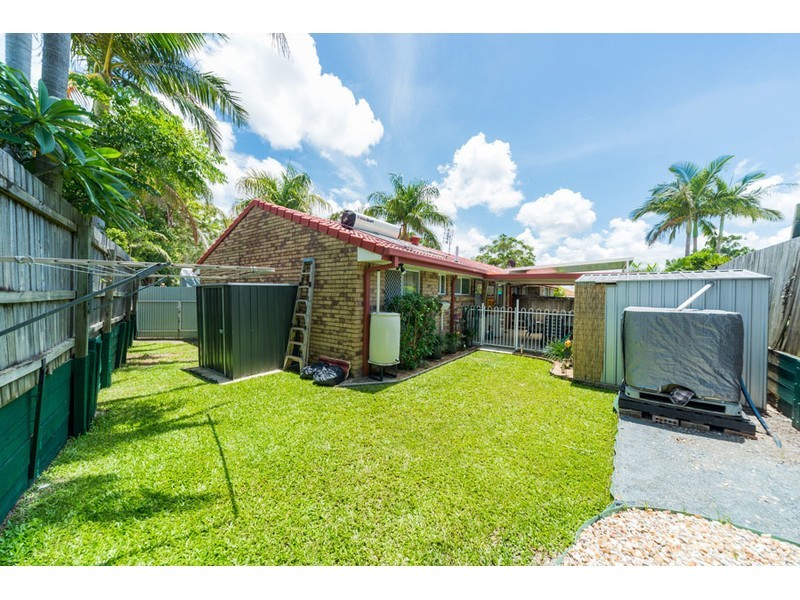 1/69 Usher Avenue, Labrador QLD 4215