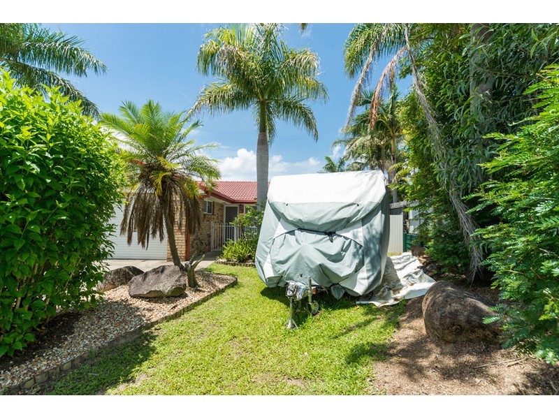 1/69 Usher Avenue, Labrador QLD 4215