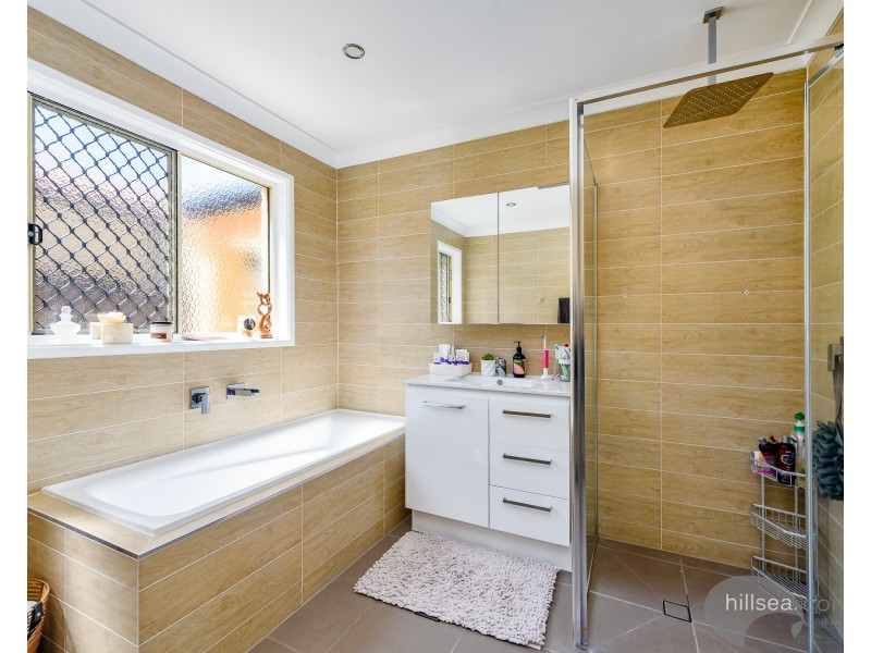 4/173 Government Road, Labrador QLD 4215