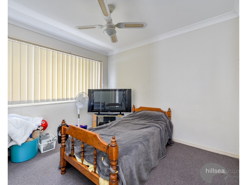 39/74 Universal Street, Pacific Pines QLD 4211