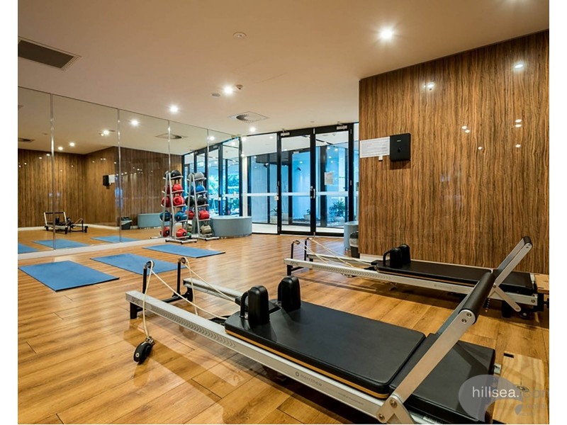 5809/5 Harbour Side Court, Biggera Waters QLD 4216