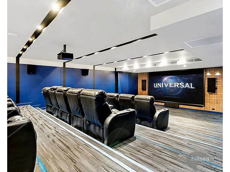 5809/5 Harbour Side Court, Biggera Waters QLD 4216