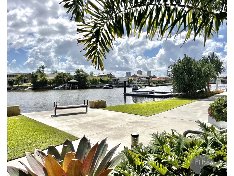 5809/5 Harbour Side Court, Biggera Waters QLD 4216