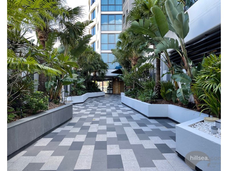 5809/5 Harbour Side Court, Biggera Waters QLD 4216