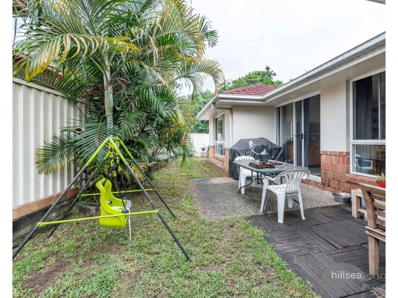 30 Leighanne Crescent, Arundel QLD 4214